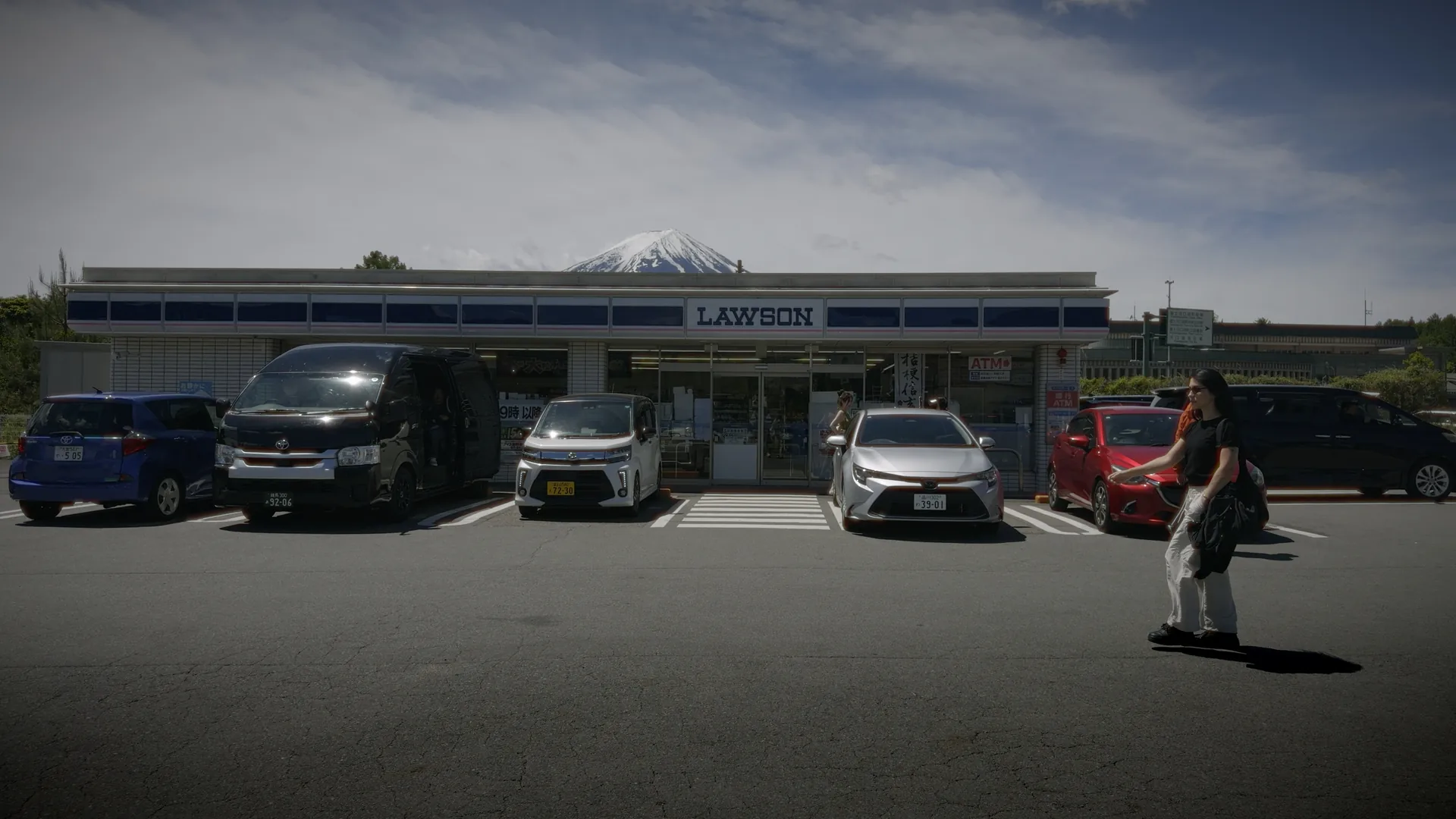 Lawson com o Monte Fuji ao fundo, com o LUT aplicado